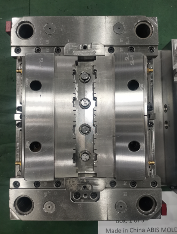 injection mold 10.png